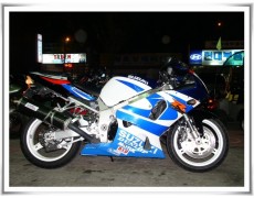 GSX-R750