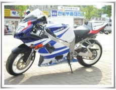 GSX-R750