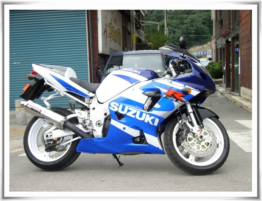 GSX-R750