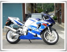 GSX-R750